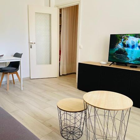 Magnifique Studio Independant Au Rez-De-Chaussee Tassin-la-Demi-Lune Exteriör bild